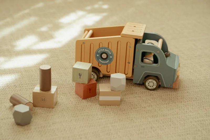 Camión Dumper FSC · Little Dutch