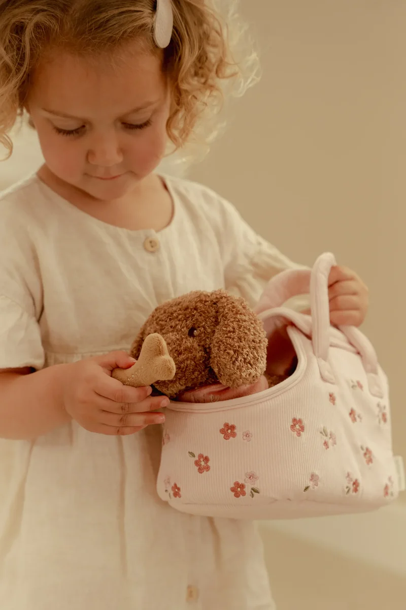 Perrito Peluche Jackie con bolsa · Little Dutch
