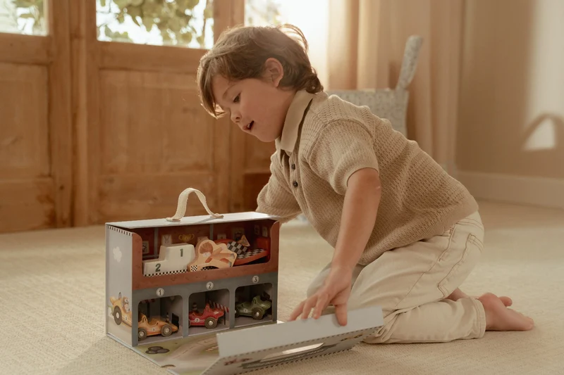 Caja de juego con Pista de Carreras · Little Dutch