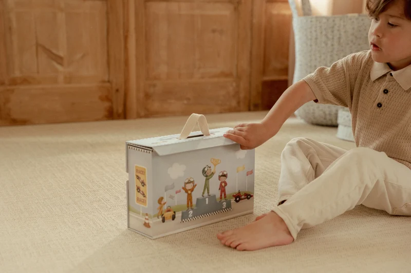 Caja de juego con Pista de Carreras · Little Dutch