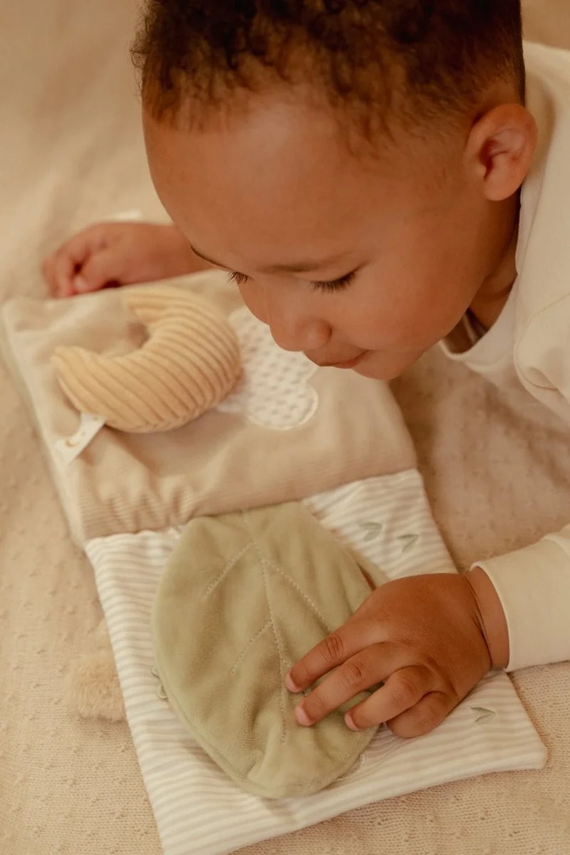 Libro Blandito Newborn Natur · Little Dutch