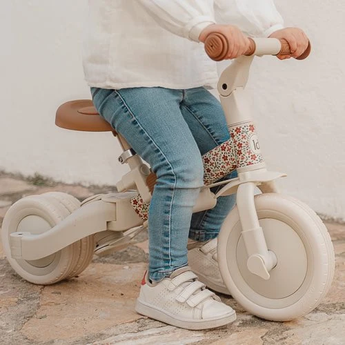 Triciclo con barra Blanco Flores · Little Dutch