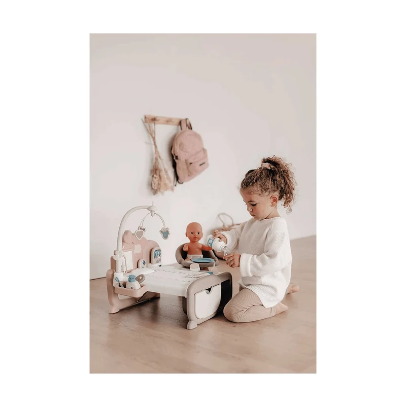 Nursery Electrónica 3 en 1 con Muñeca y Accesorios