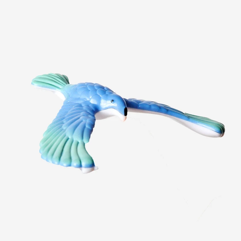 Balancing eagle