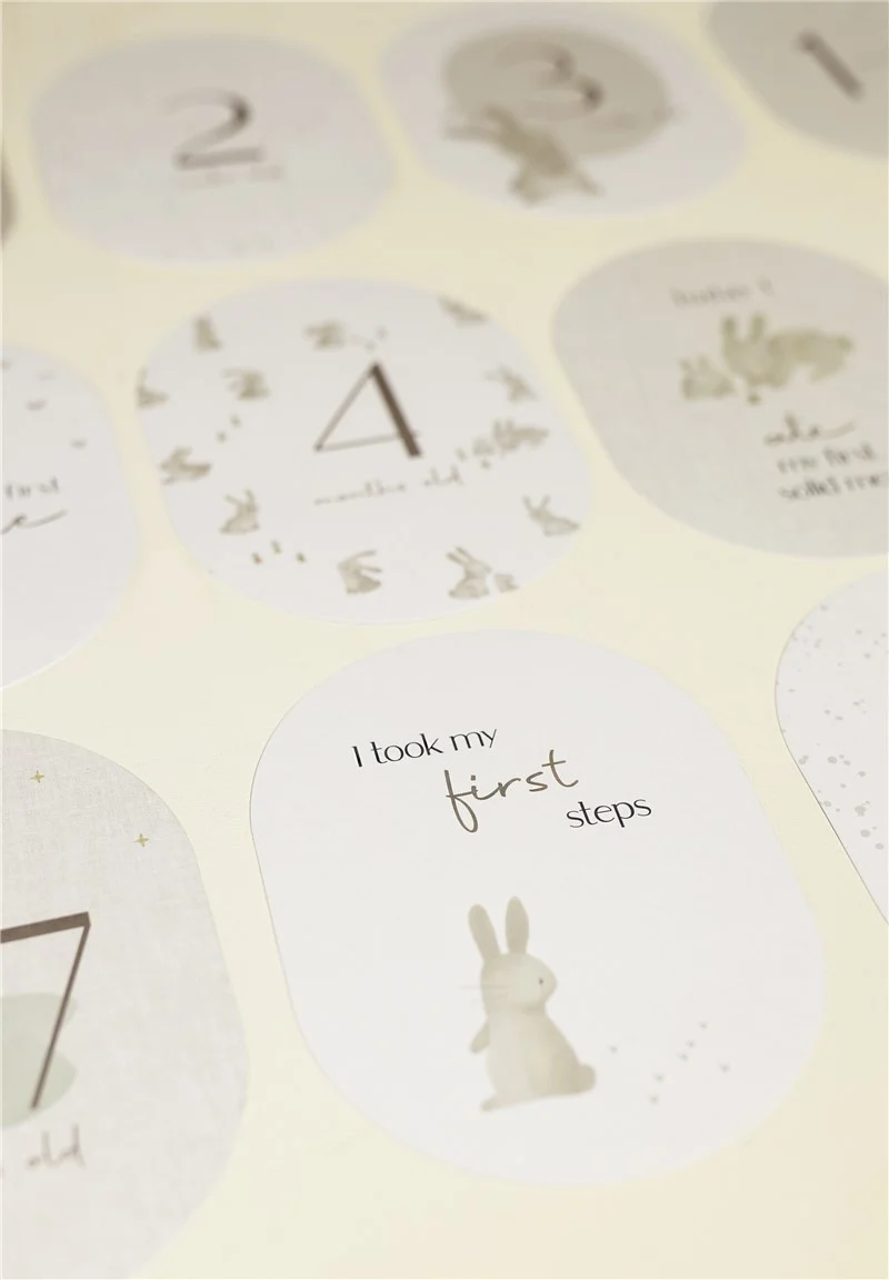 Tarjetas Milestone Baby Bunny · Little Dutch