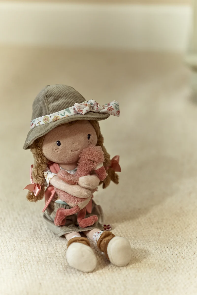 Rosa Exploradora Muñeca Blandita Safari · Little Dutch