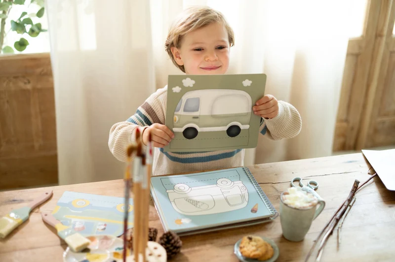 Libro de recortar y pintar vehiculos · Little Dutch