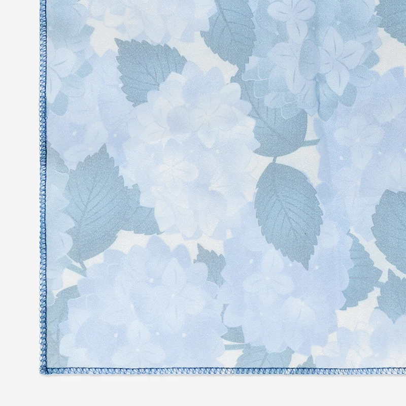 Hydrangea table runner - 30x130 cm