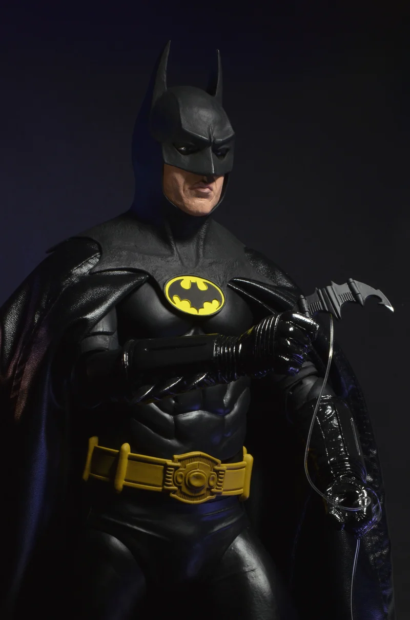 NECA Figura de Accion: Batman 1989 - Batman Michael Keaton Escala 1/4