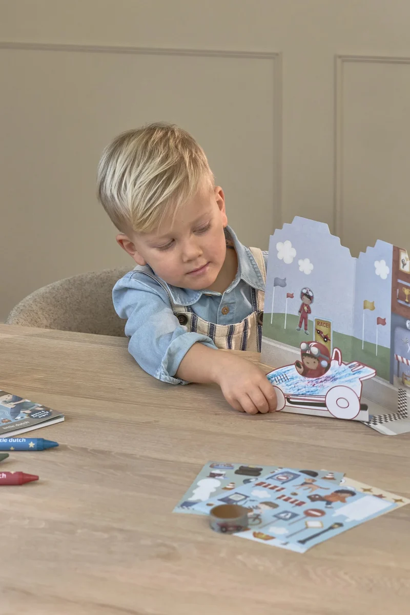 Maleta de creatividad Jim Vehículos · Little Dutch