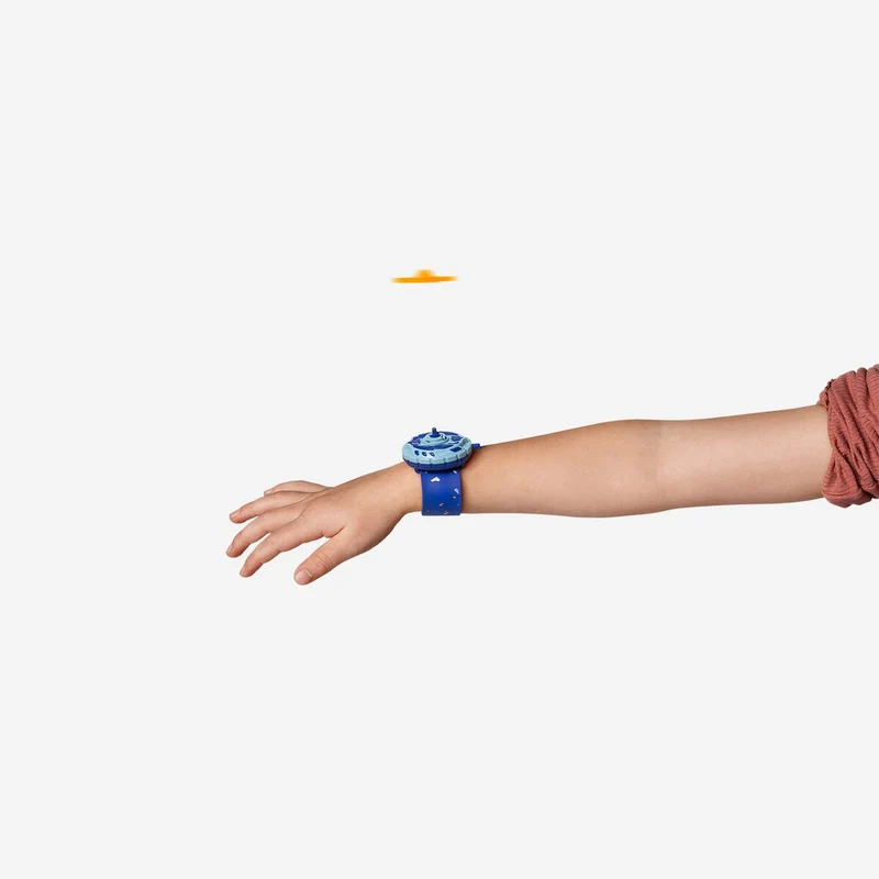 Disc-flying bracelet