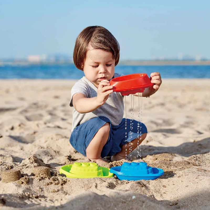 Barcos de Playa y Baño · Hape