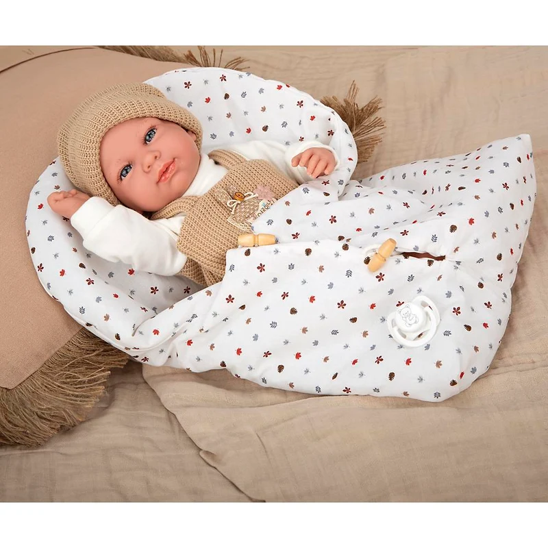 Muñeco Elegance Cris Beige con Saco de Dormir 40 cm