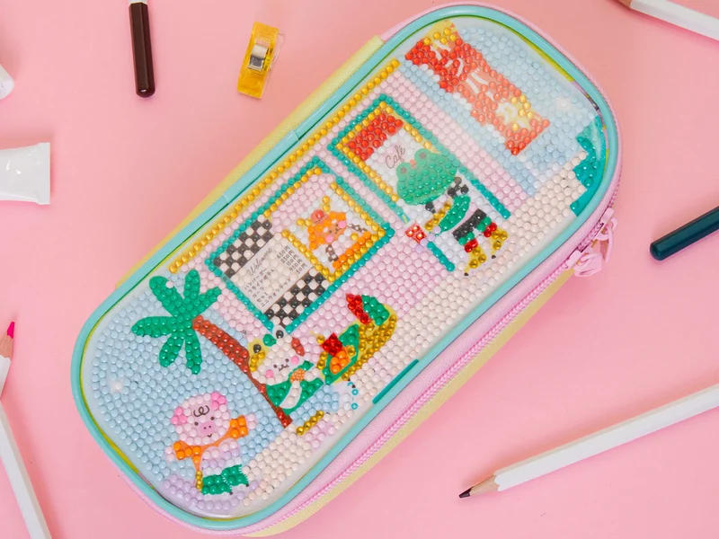Petit Diamond Kids - Decora tu estuche Skatepark