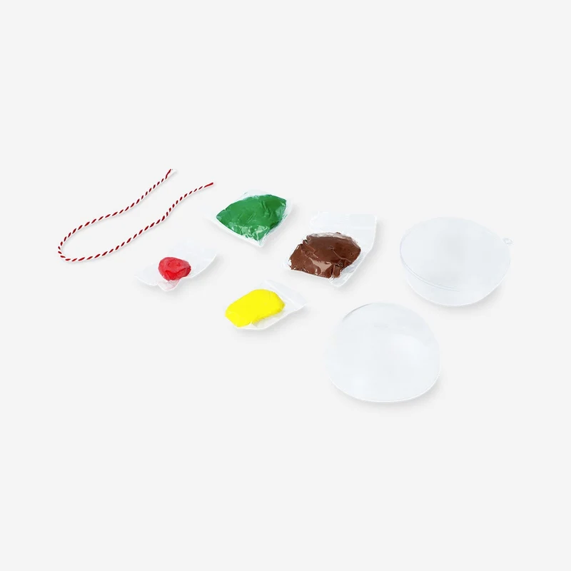 DIY Christmas bauble with light clay