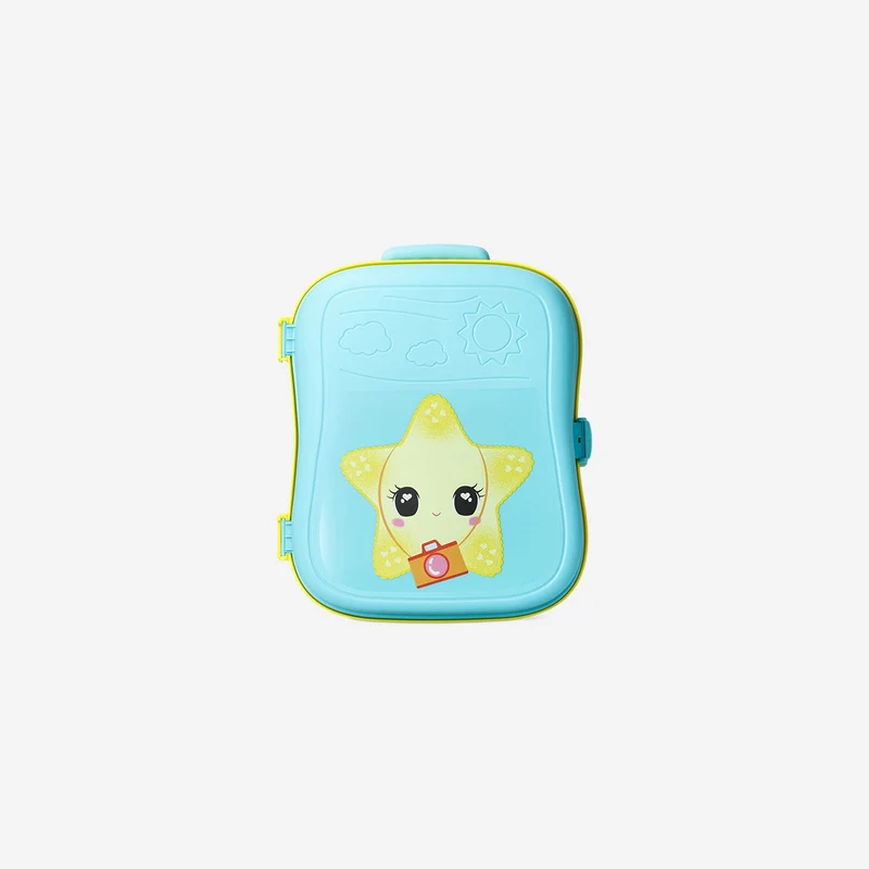 Backpack with sand toys