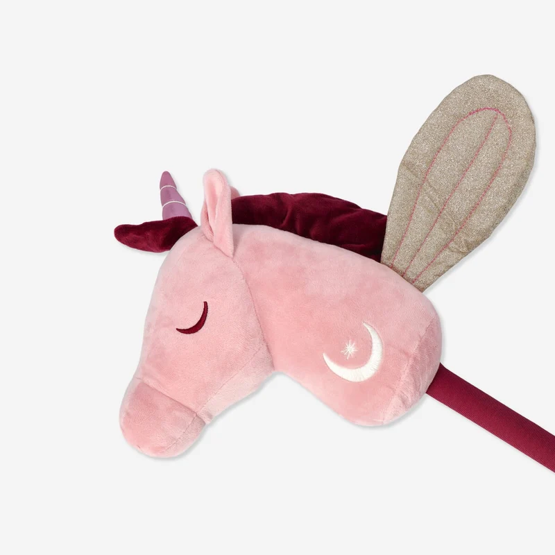 Hobby horse as unicorn