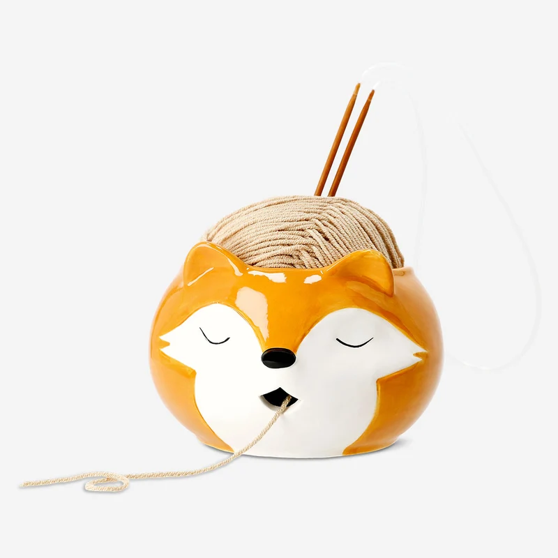 Knitting set with ceramic yarn bowl