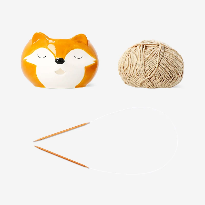 Knitting set with ceramic yarn bowl