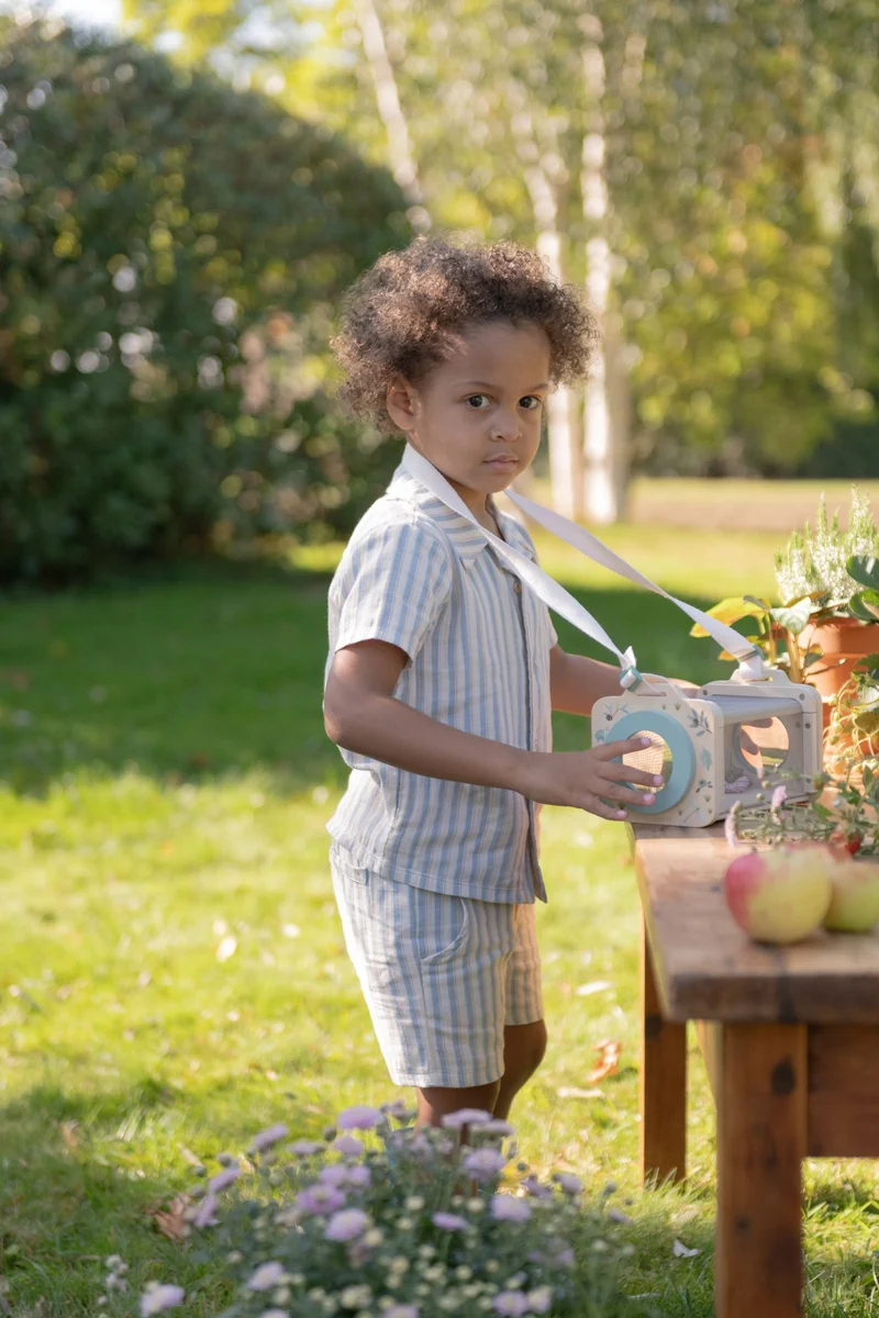 Caja para insectos con lupa Forest Friends FSC · Little Dutch