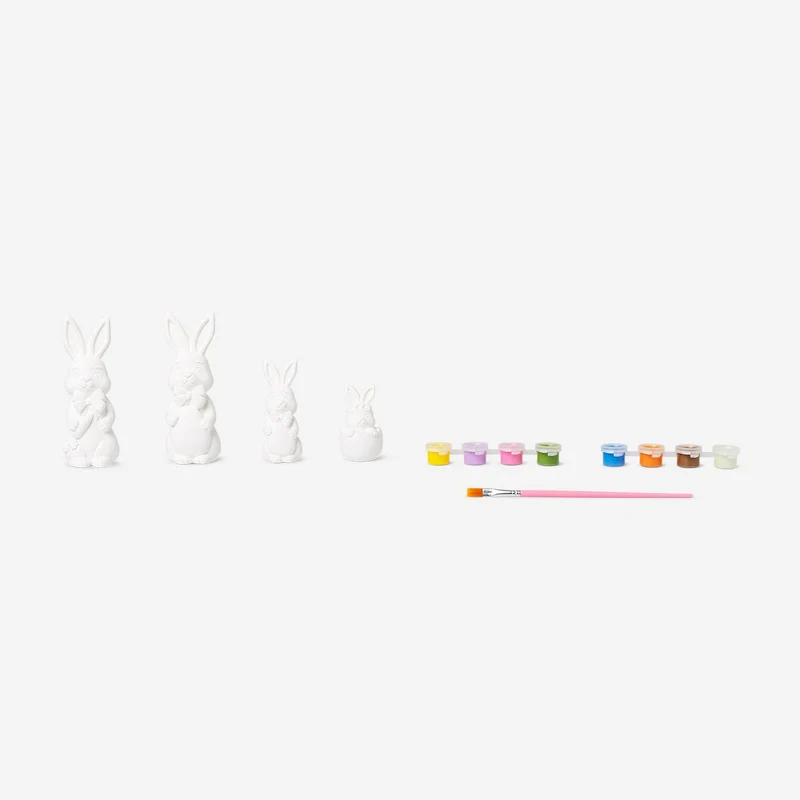 DIY Easter bunny family decorations