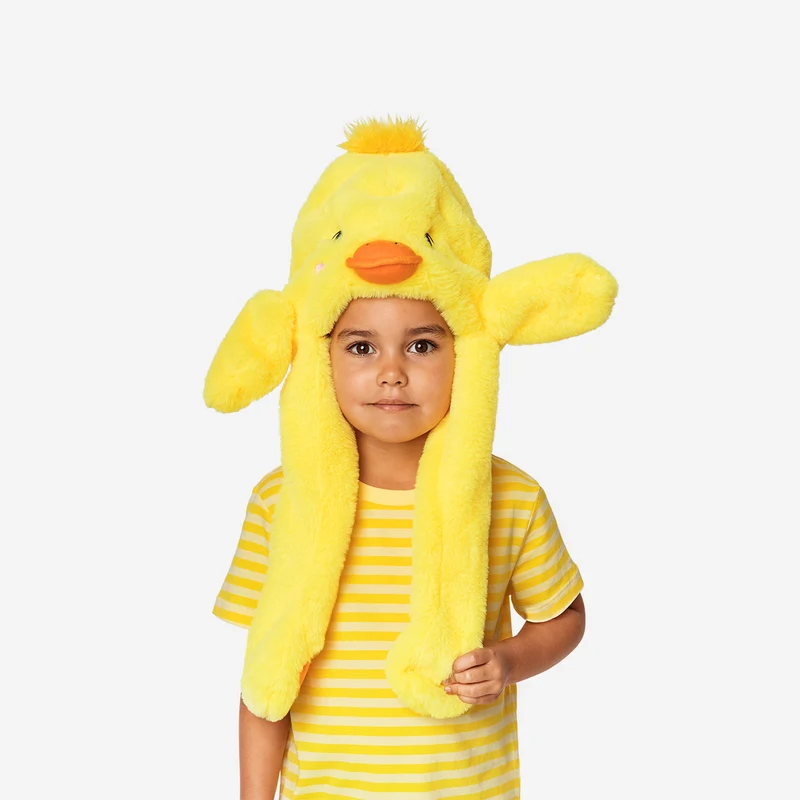 Chicken hat with moving wings