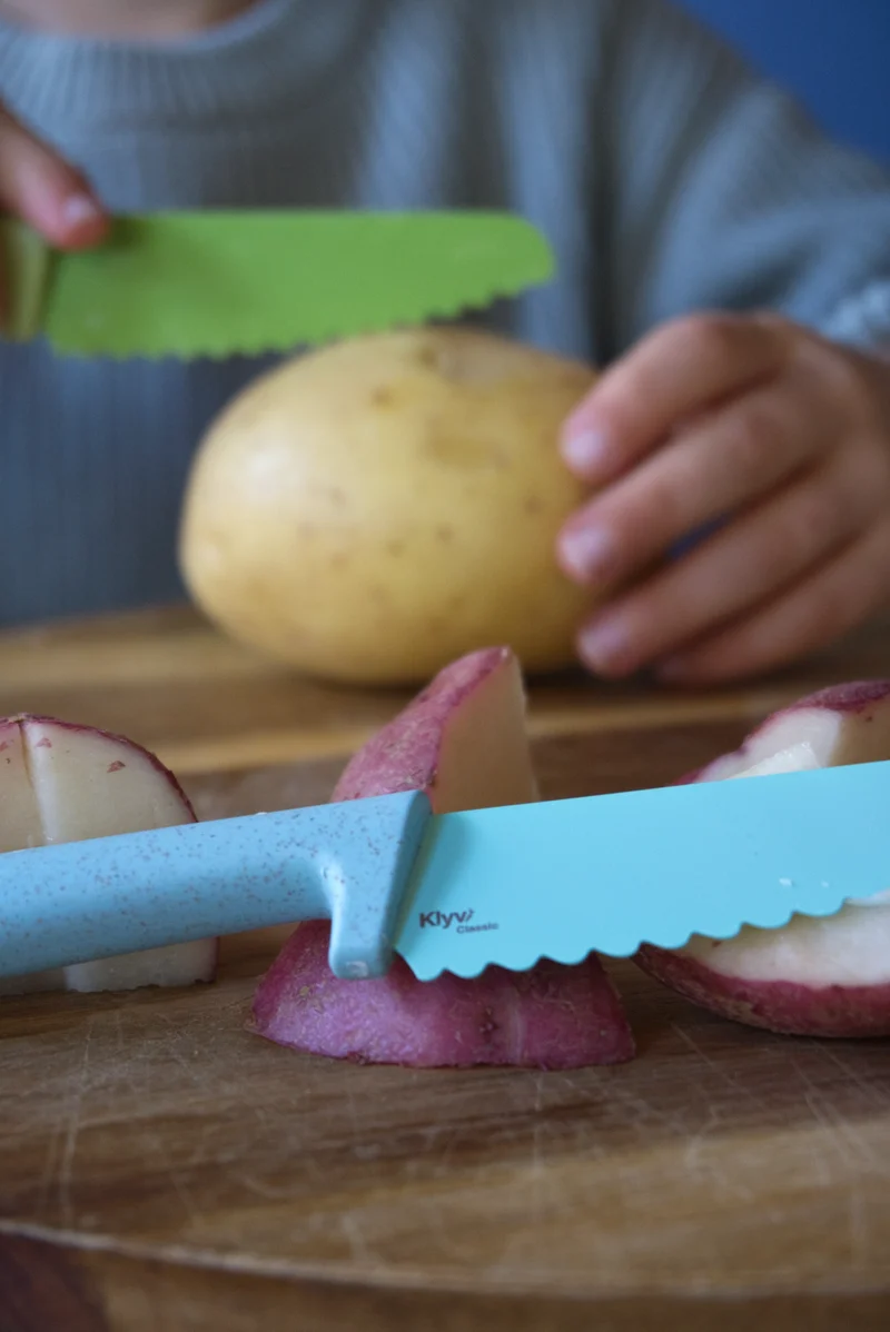 Cuchillo Classic Seguro para Niños KLYV Aqua · Skagfa