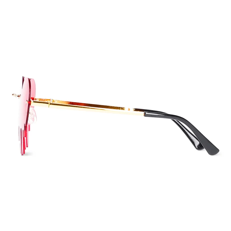 Red drip hearts party glasses