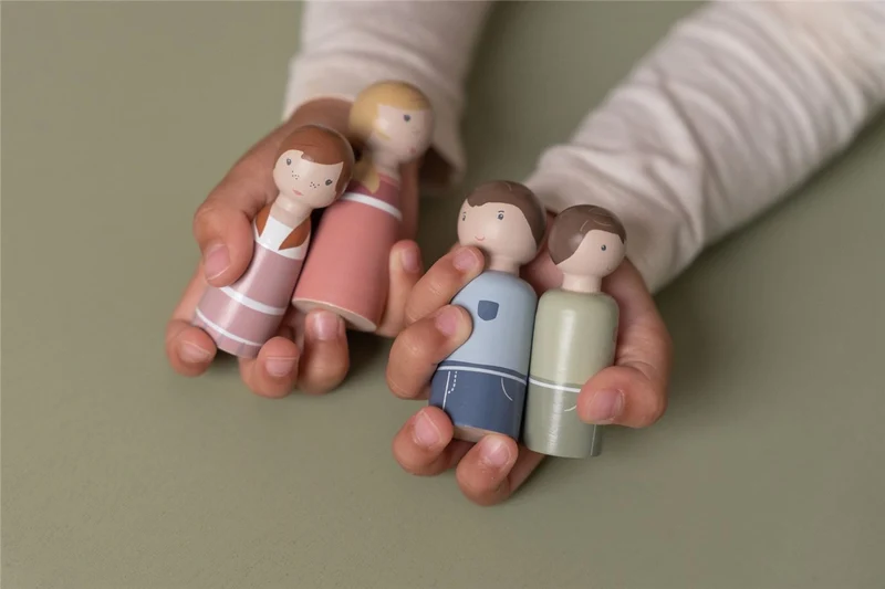 Set familia rosa Casa de Muñecas Madera FSC · Little Dutch