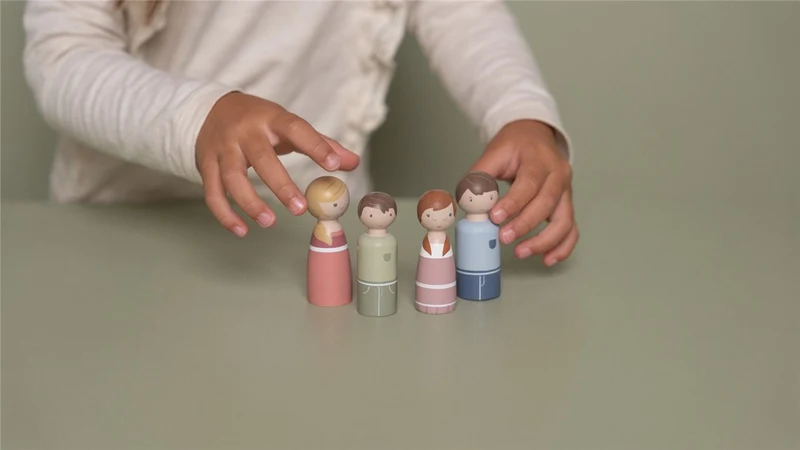 Set familia rosa Casa de Muñecas Madera FSC · Little Dutch