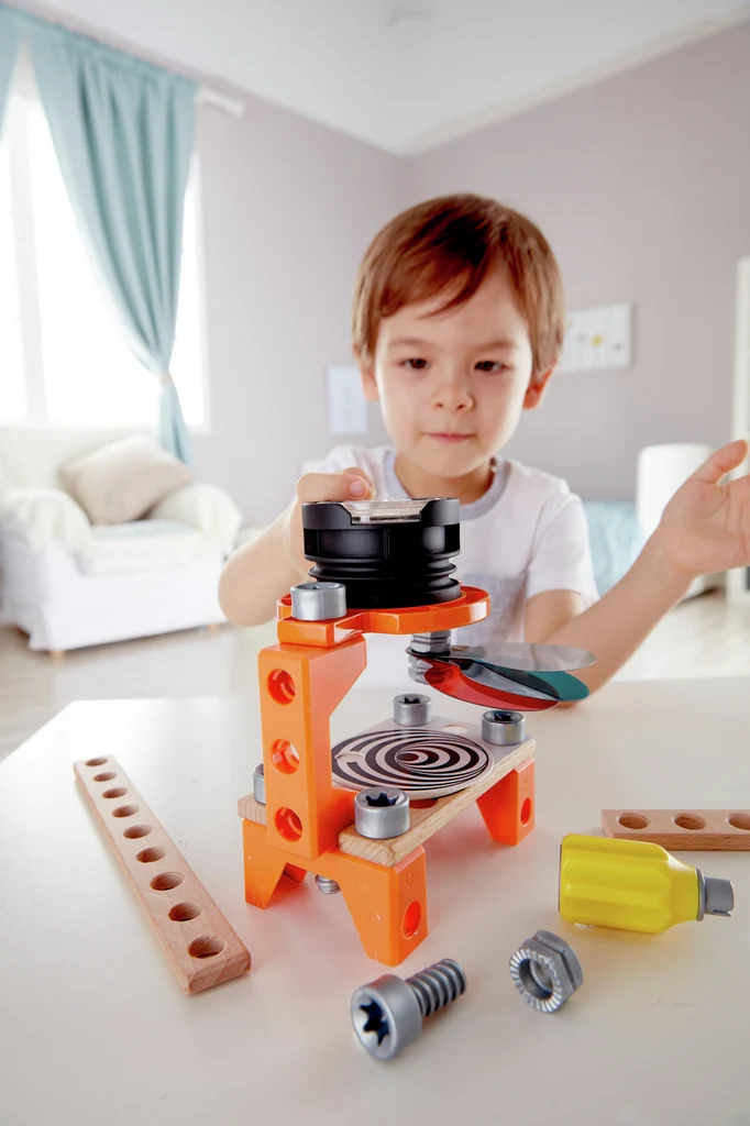 Laboratorio de Ciencias Ópticas · Hape