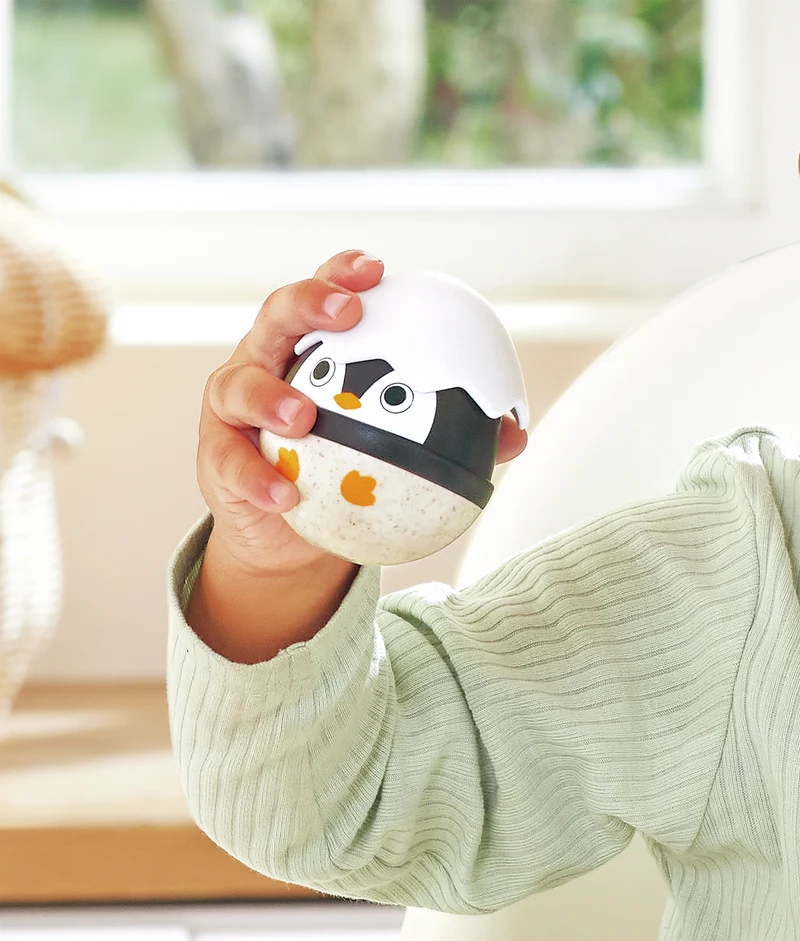 Sonajeros Tentetieso Penguin Family · Hape