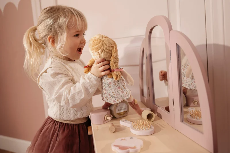 Julia Muñeca Blandita Nueva · Little Dutch