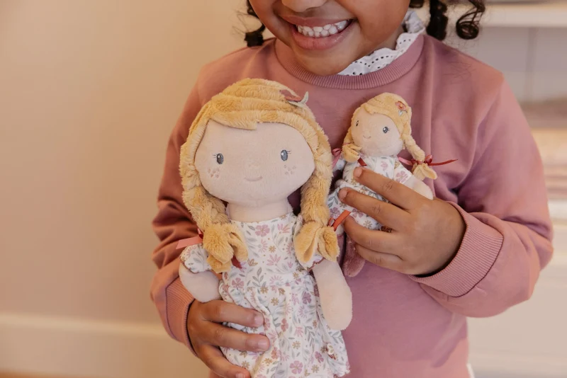 Julia Muñeca Blandita Nueva · Little Dutch