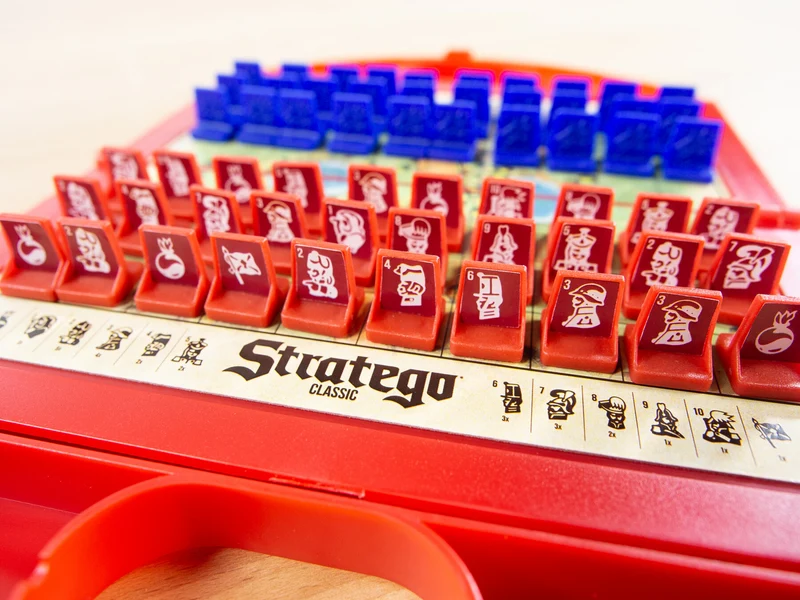 Stratego Compact