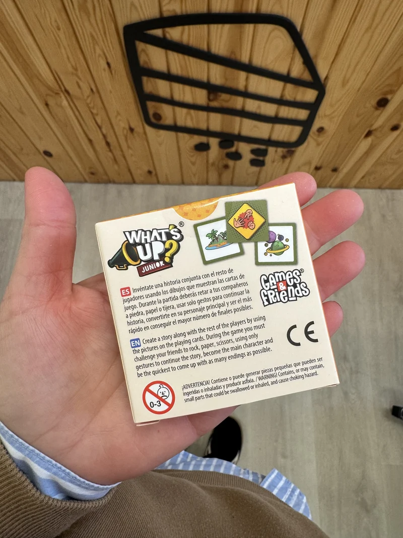What’s up Junior Mini · Cayro