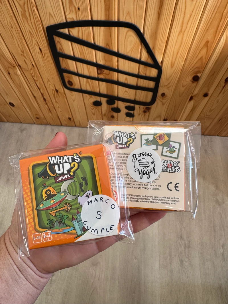 What’s up Junior Mini · Cayro