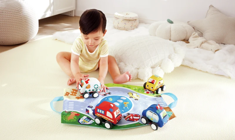 Set de Coches de Peluche · Hape