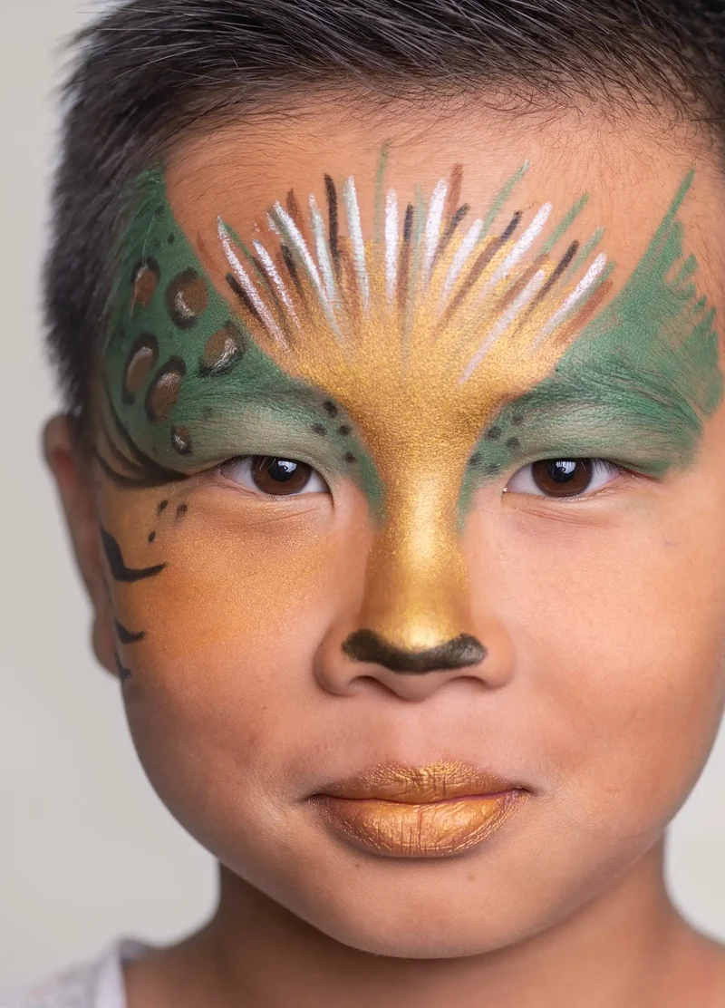 Lápiz Maquillaje Dorado · Namaki