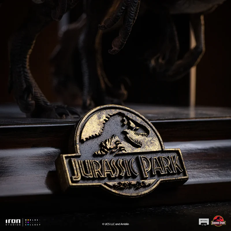 IRON Studios: Jurassic Park - Raptors at the Kitchens Door Escala de Arte 1/10