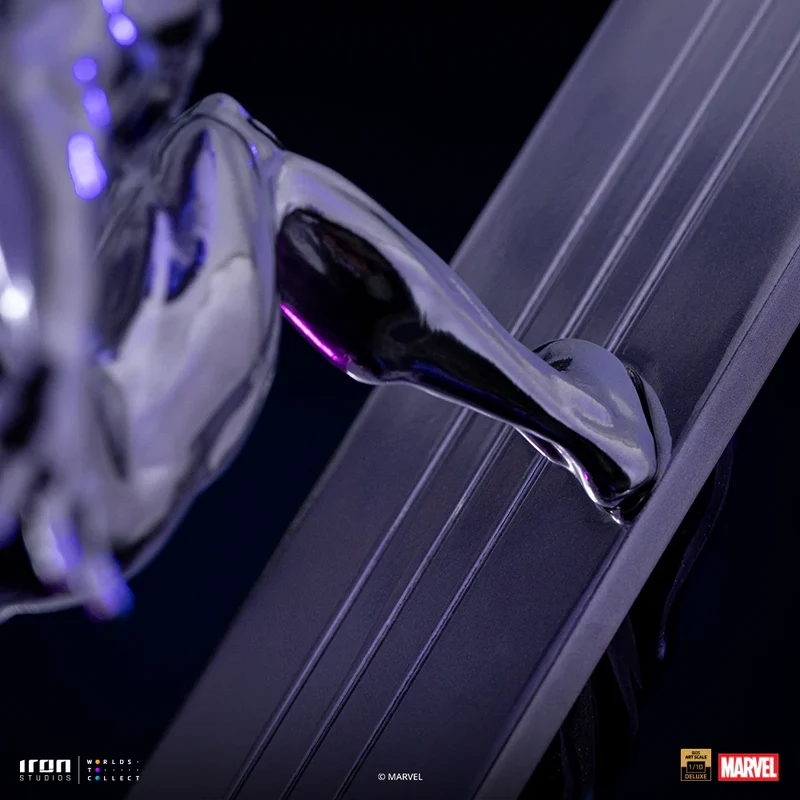 IRON Studios: Marvel Infinity Gauntlet - Silver Surfer Diorama Deluxe Escala de Arte 1/10