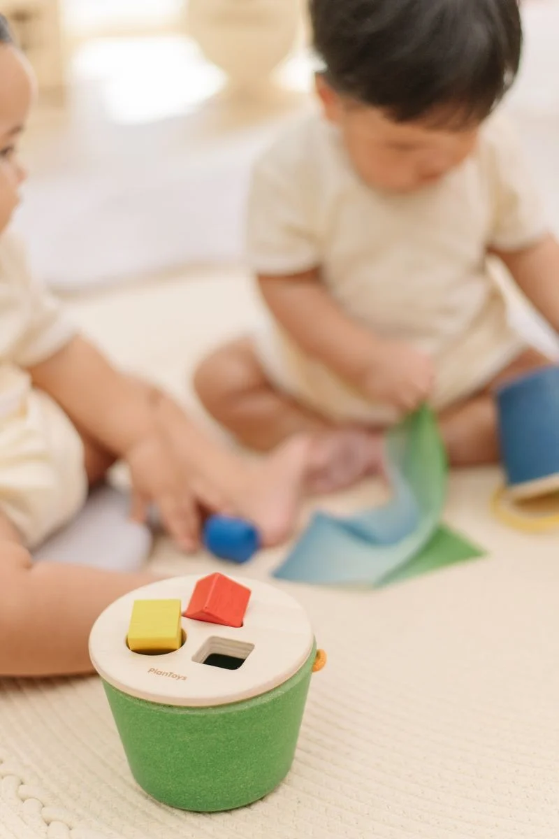 Cubo clasifica figuras · Plantoys