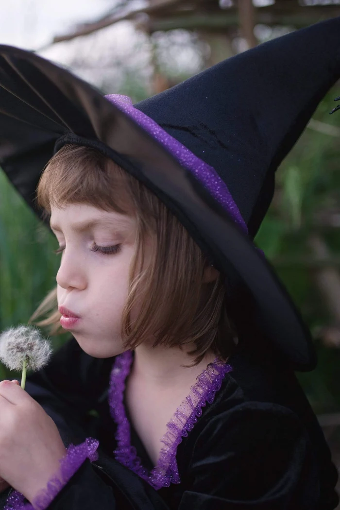 Vera the Velvet Witch (varias tallas)
