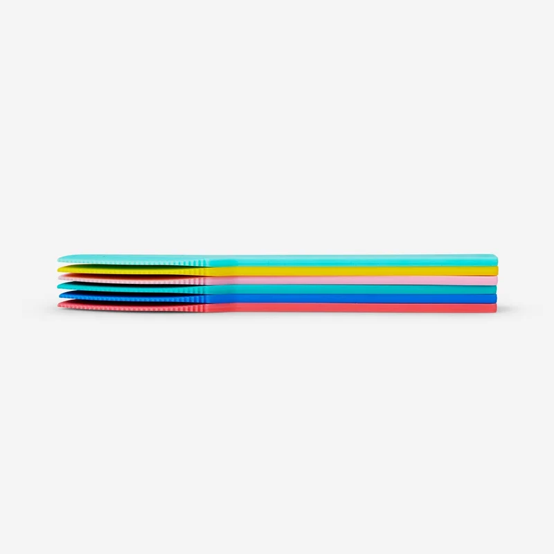 Plastic table knives - 6 pcs